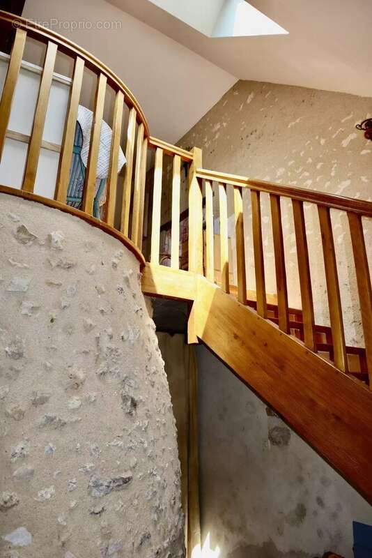 Belle fermette de 140 m2, entièrement restaurée sur plus d'un hectare de terrain. - photo 12