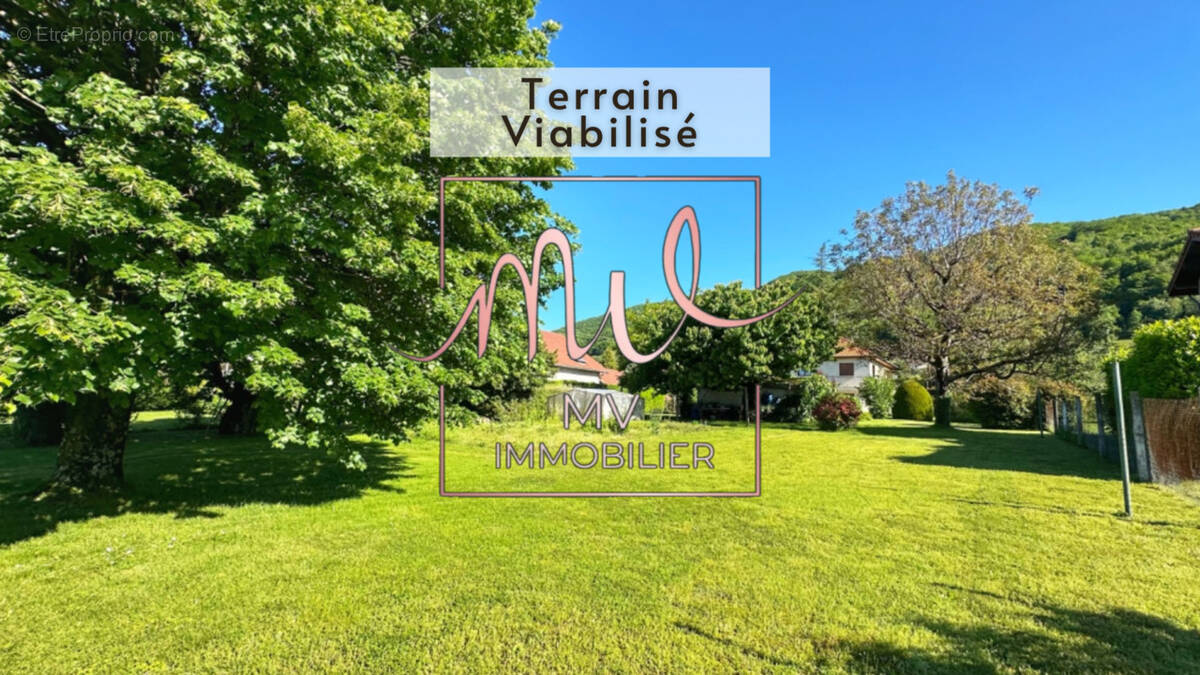 Terrain à LA MURETTE