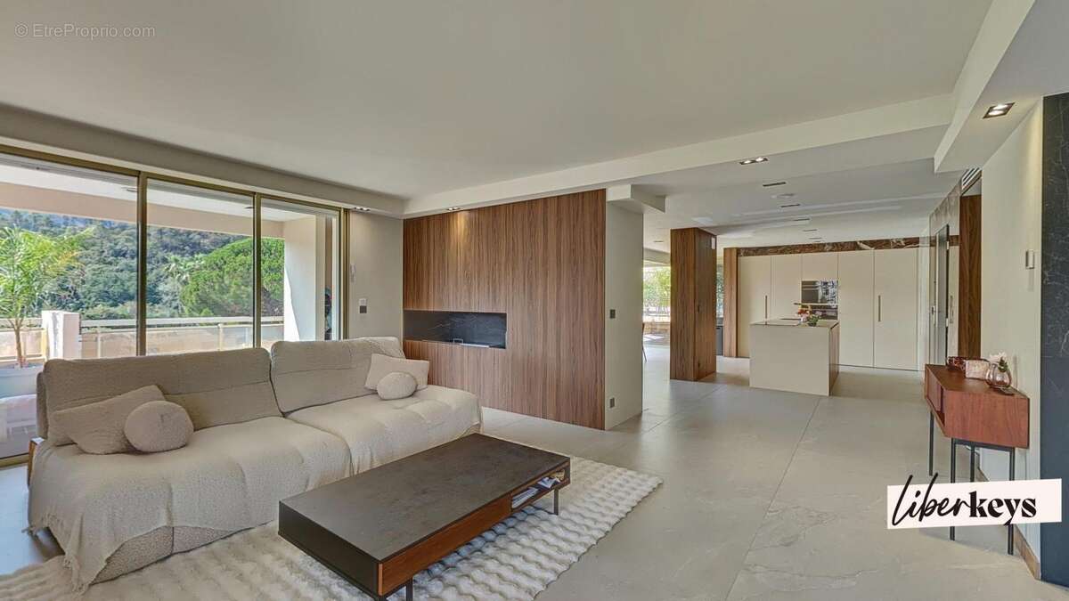Mandelieu-la-Napoule – Penthouse d'exception avec piscine & vue dégagée - photo 3