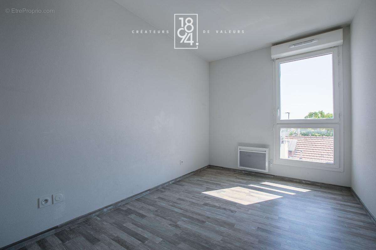 Appartement recent t3 64 m 2 terrasse sud place de parking - photo 7