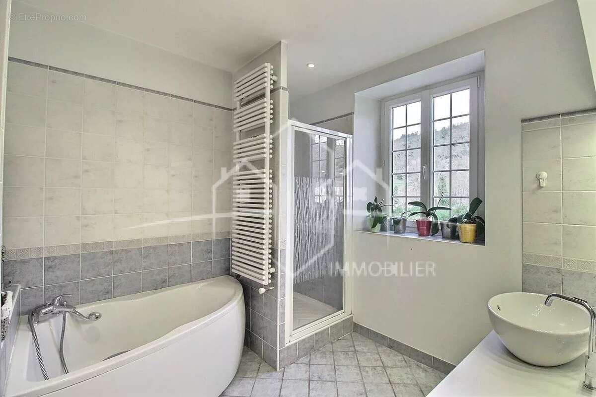 Maison à SAINT-VALLIER