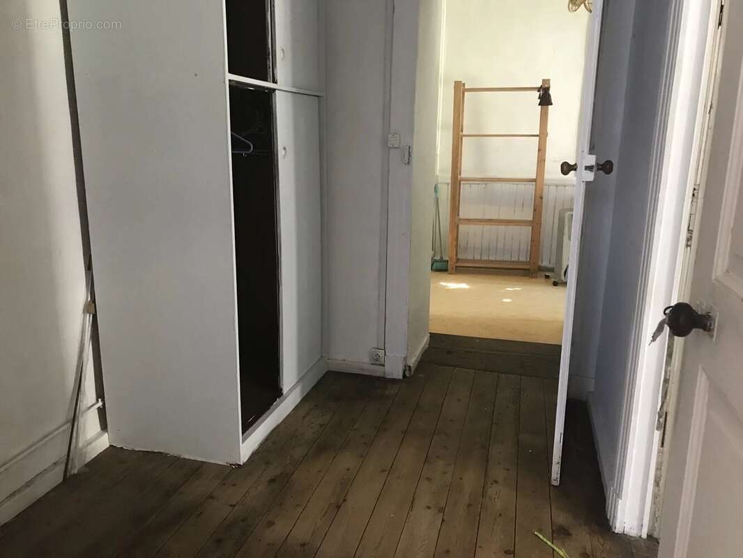 Appartement à LUSSAC-LES-EGLISES