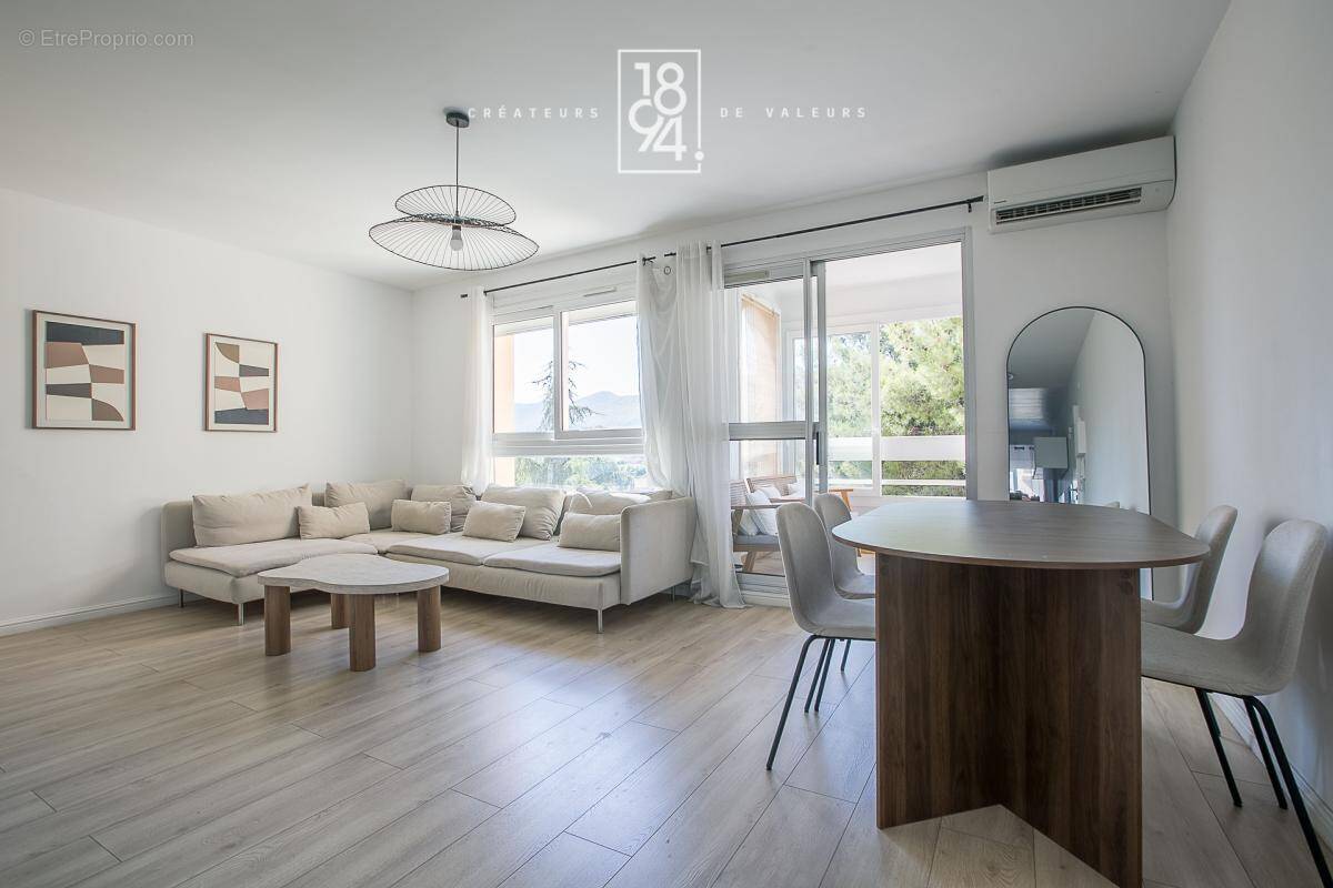 Appartement à MARSEILLE-11E