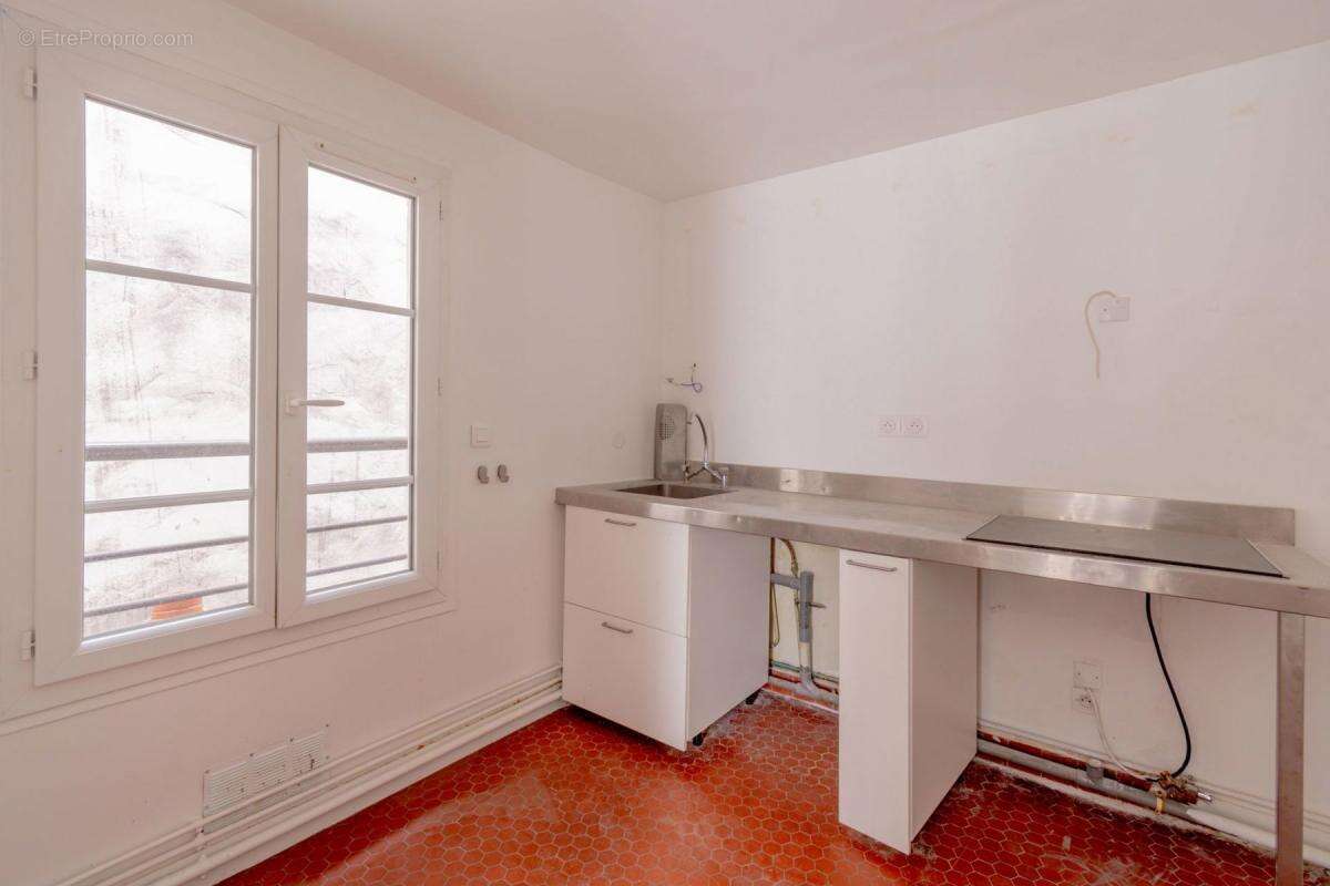 Appartement à PARIS-3E