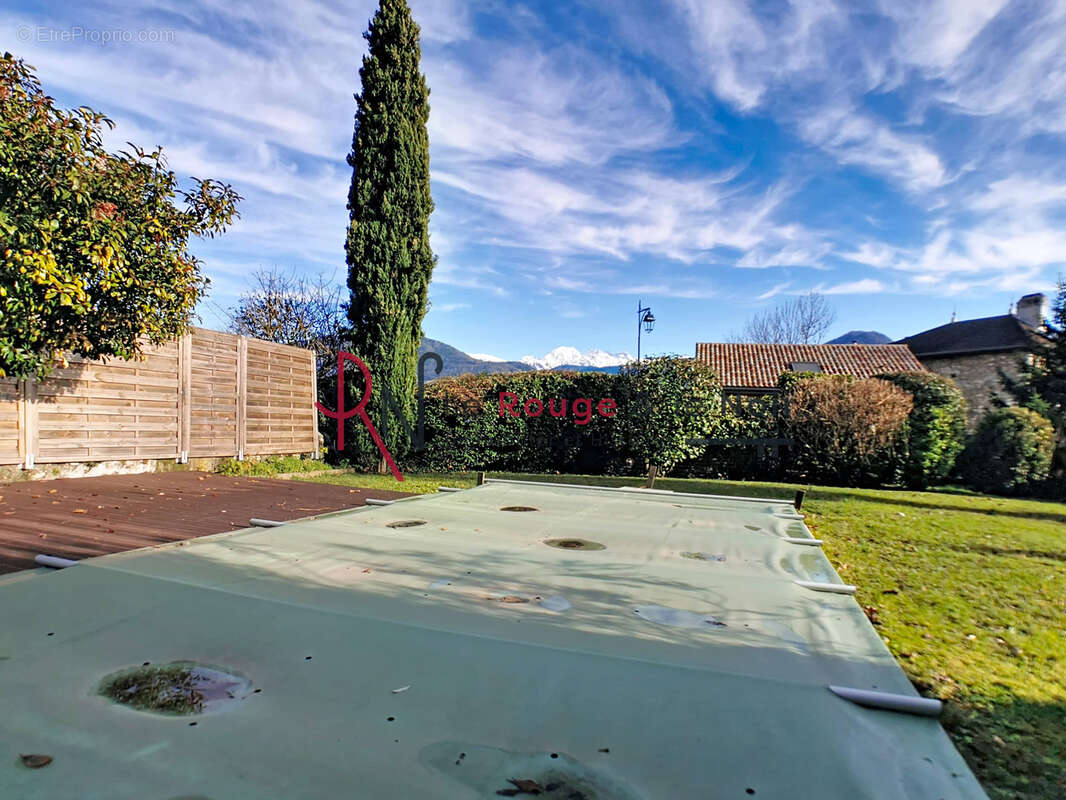 Maison à SAINT-VINCENT-DE-MERCUZE