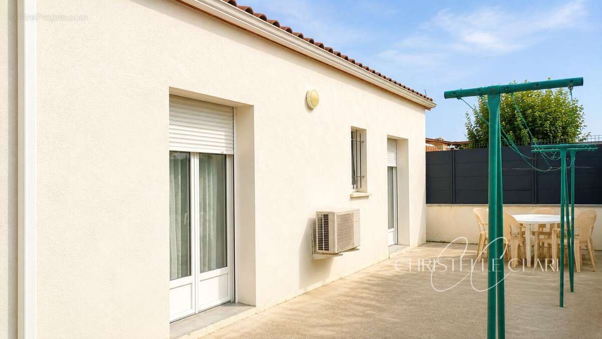 LIMOUX  Maison récente de plain-pied avec garage et jardin - photo 10