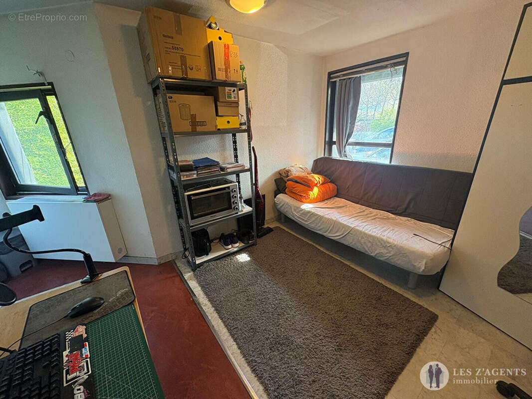 Appartement à SAINT-MARTIN-D'HERES