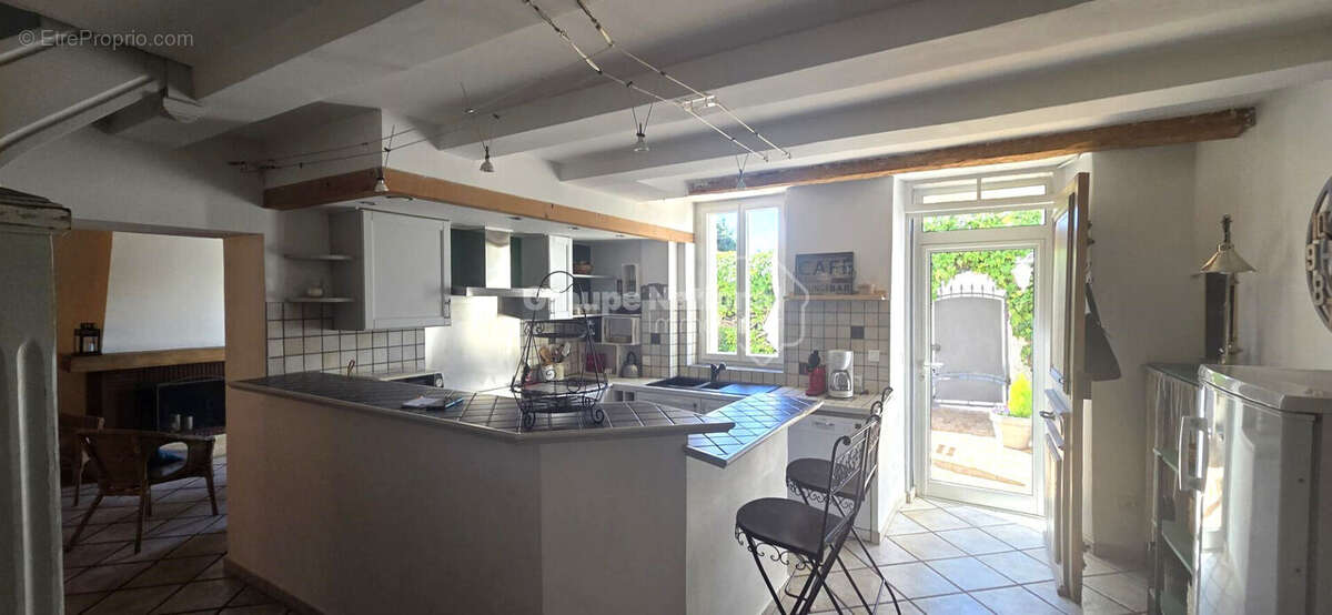 COUP DE COEUR AU ROVE pour cette jolie maison de ville de type 3/4 de 110 m² avec terrasse !!! - photo 5