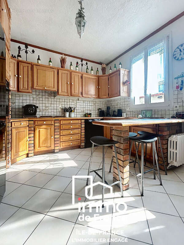 Maison à VILLEMOMBLE