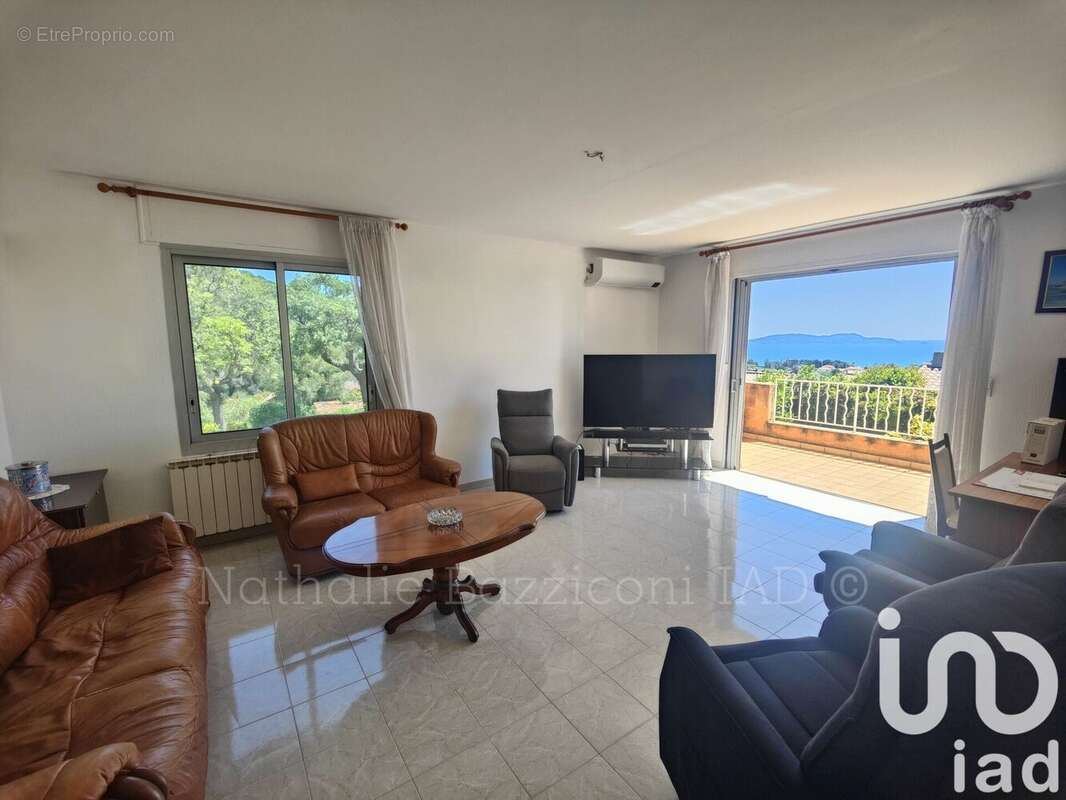 Photo 8 - Maison à CARQUEIRANNE