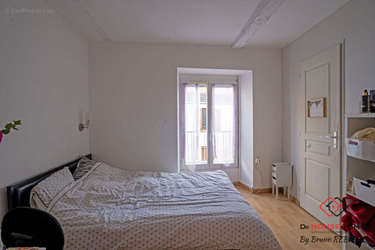 Appartement à SAVIGNAC-LES-EGLISES