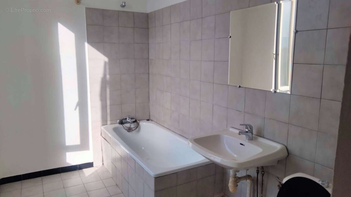 Appartement à LE TEIL