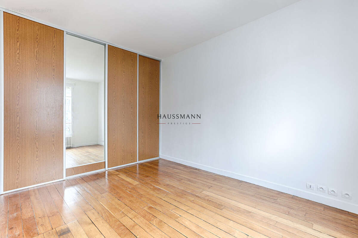 Appartement à LEVALLOIS-PERRET