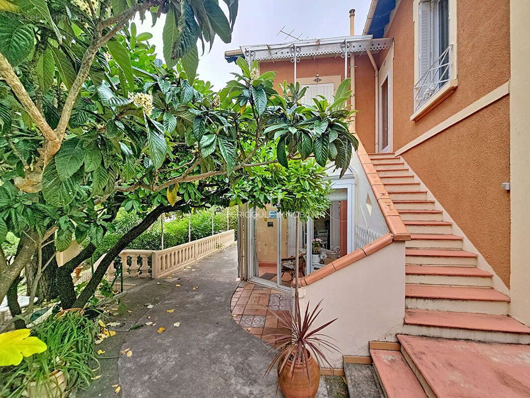 Maison à VILLENEUVE-LES-AVIGNON