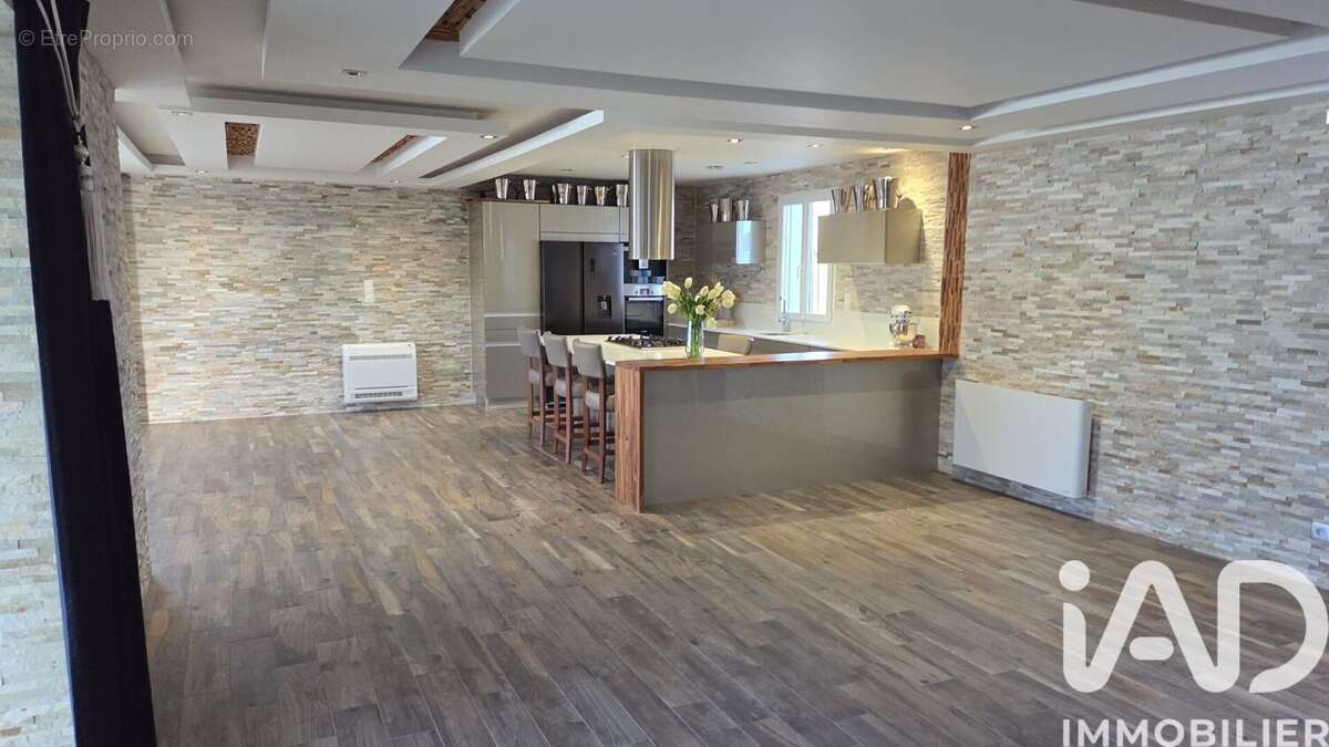 Photo 7 - Maison à SAINT-JULIEN-DE-CONCELLES