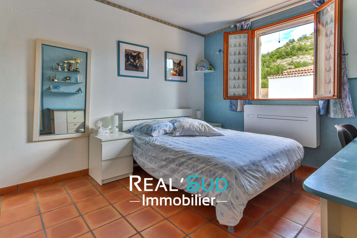 Maison à MARSEILLE-9E