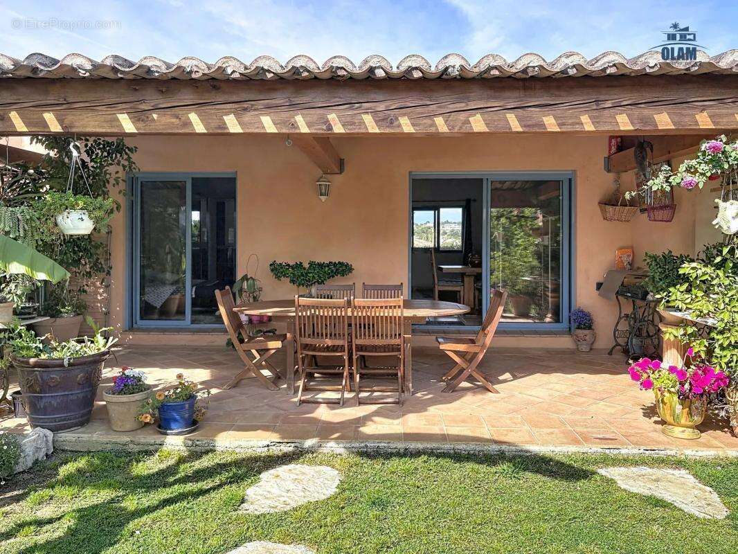 Maison à BIOT