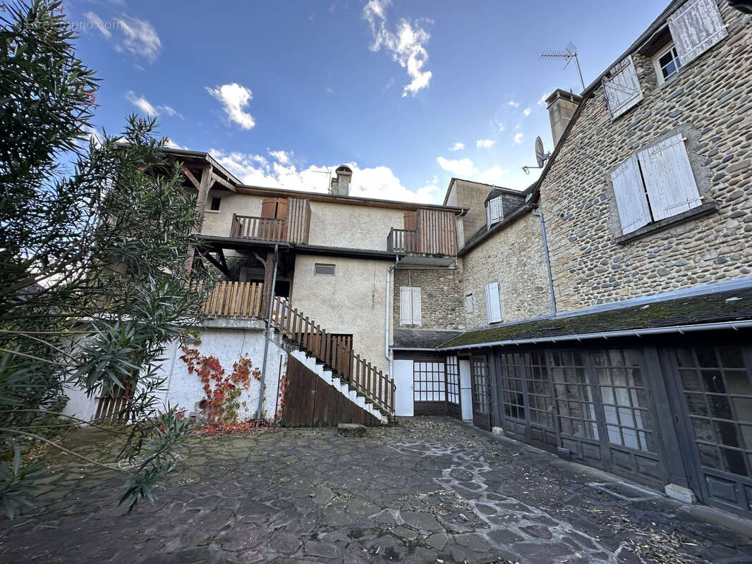 Immeuble de 1120 m2 d'exploitation à Gurmençon - photo 17