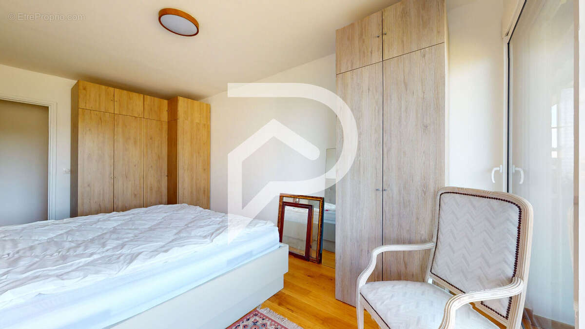 Appartement à LA CELLE-SAINT-CLOUD