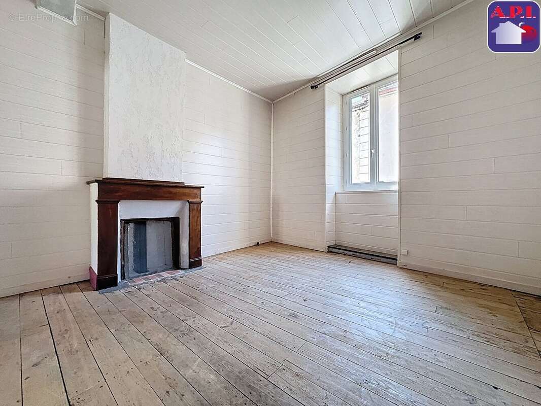 Maison à LES CABANNES