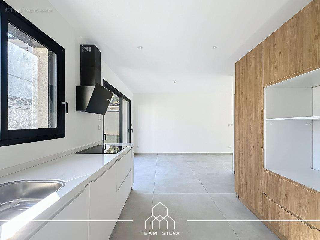 Maison à SAINT-ROMAIN-EN-GAL