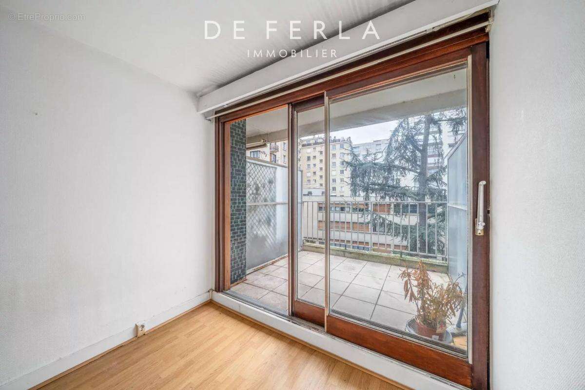 Appartement à PARIS-15E