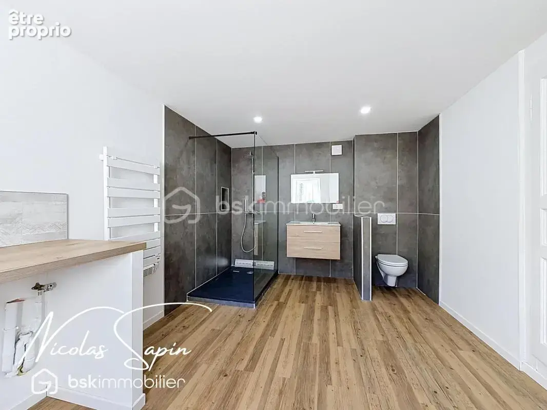 Maison 220m2 5 chambres entièrement rénovée au centre de Varces - photo 13
