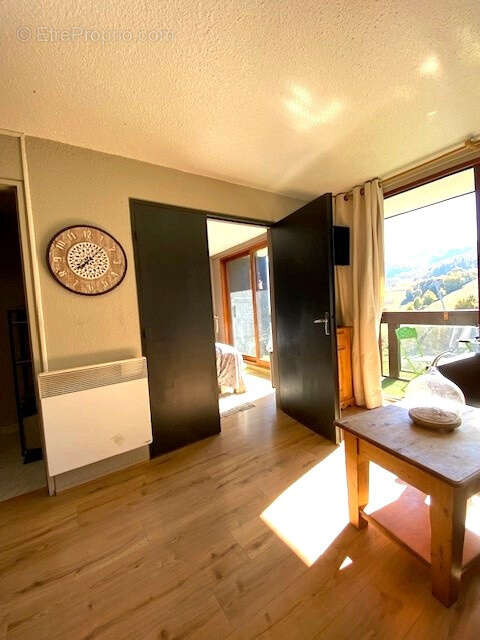 Appartement à LE CHATEL