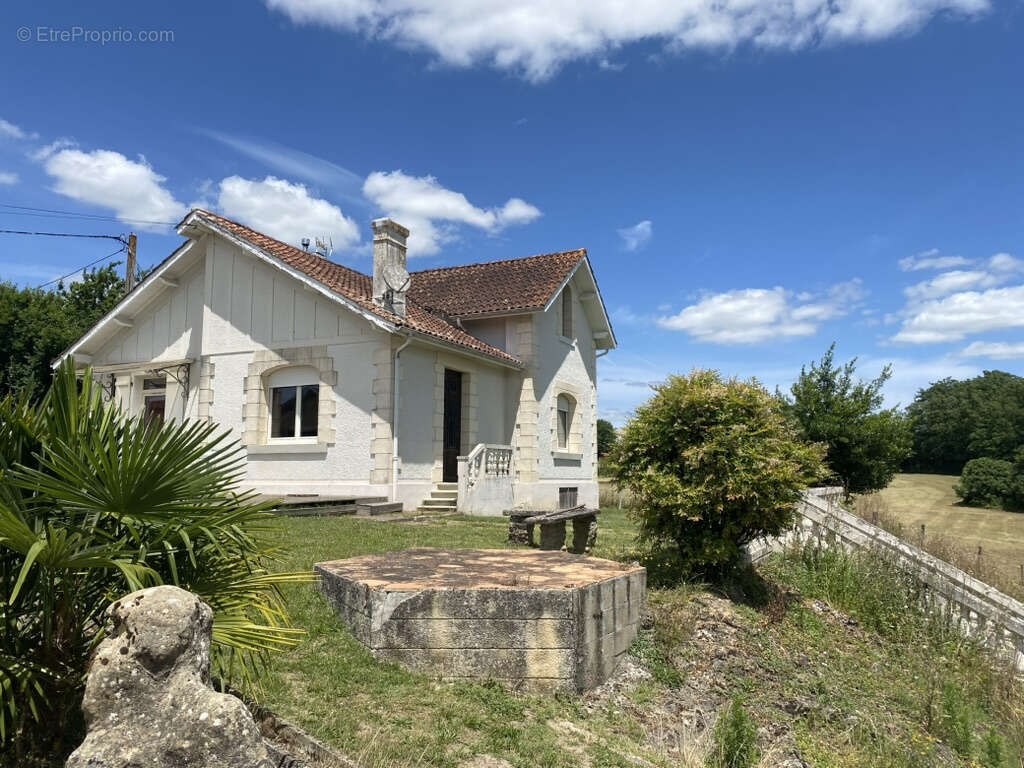 Maison à BAZAS