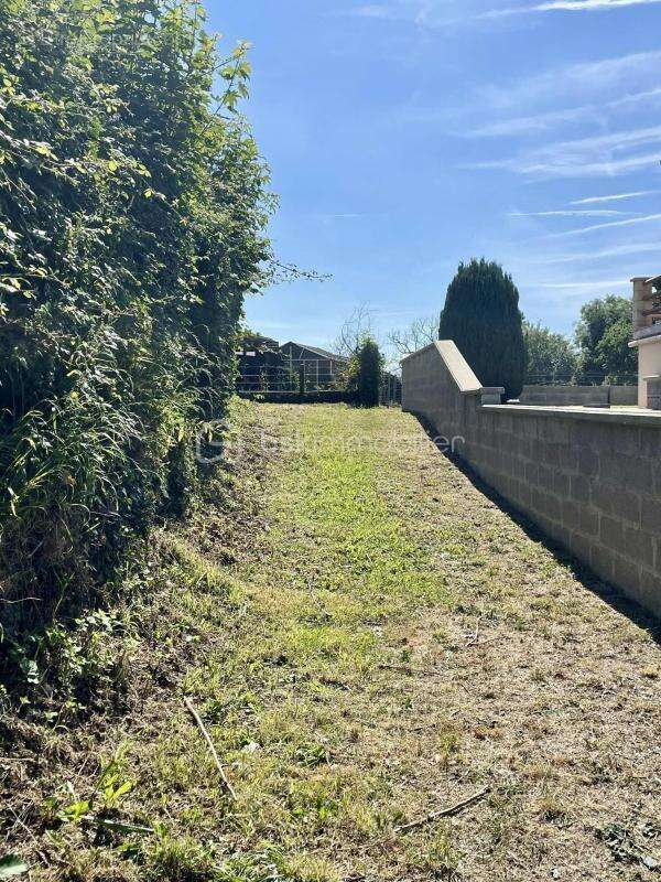 Terrain à MONCEAUX-EN-BESSIN