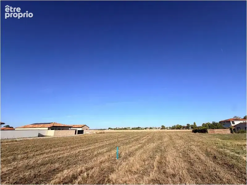 Photo Terrain à Frouzins au prix de 149 000€