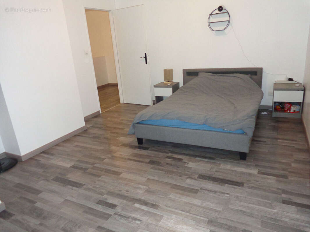 Appartement à COLOMBEY-LES-BELLES