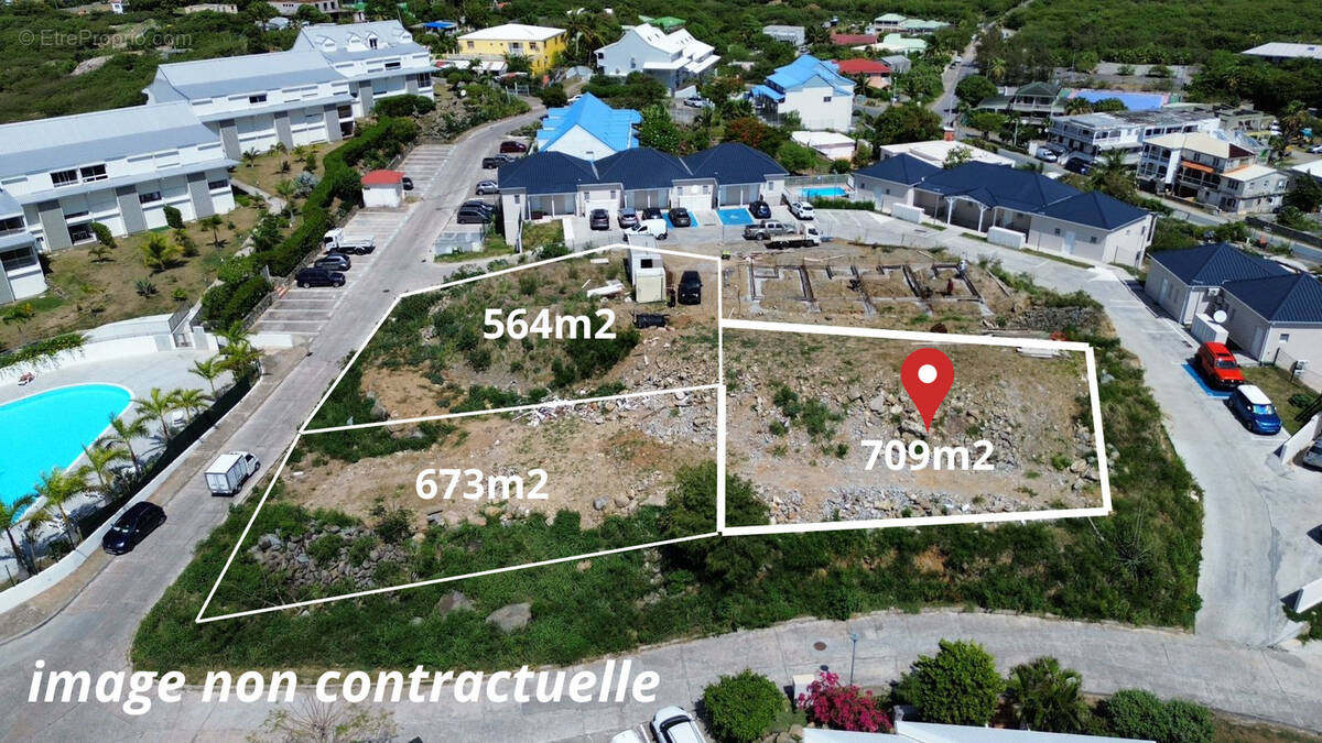 Terrain à SAINT-MARTIN