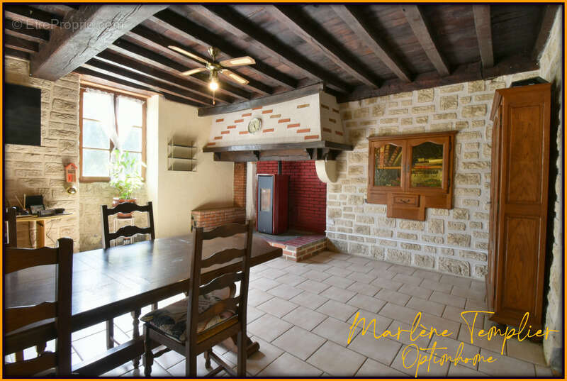 Maison à ANGOUS