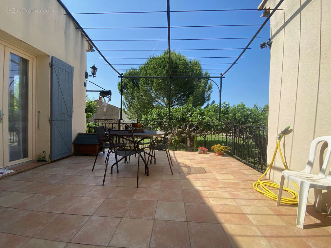 Maison à CADEROUSSE