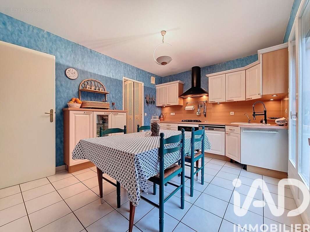 Photo 9 - Maison à CHEVRY-COSSIGNY