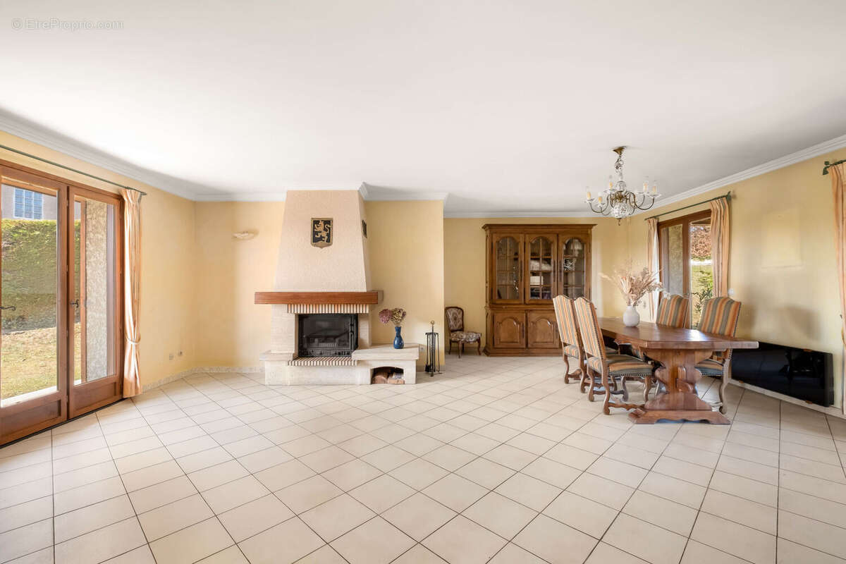 Photo 8 - Maison à SIMANDRES