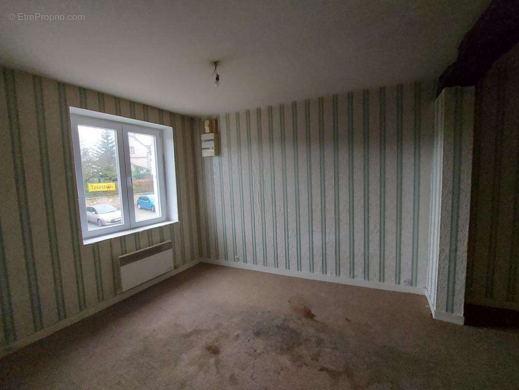 Appartement à JUZIERS