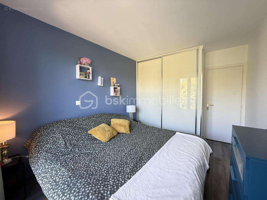 Appartement à NEUILLY-PLAISANCE