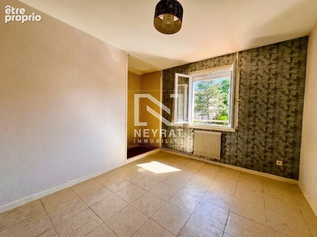 Affaire ! Maison familiale à fort potentiel avec double jardin, quartier calme - photo 11