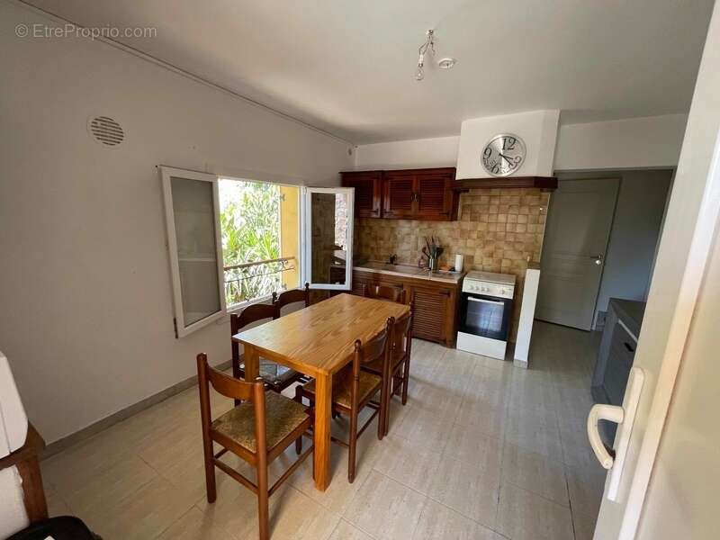 Propriano-Corse du Sud Maison 9 pièces de 170 m2 - photo 14