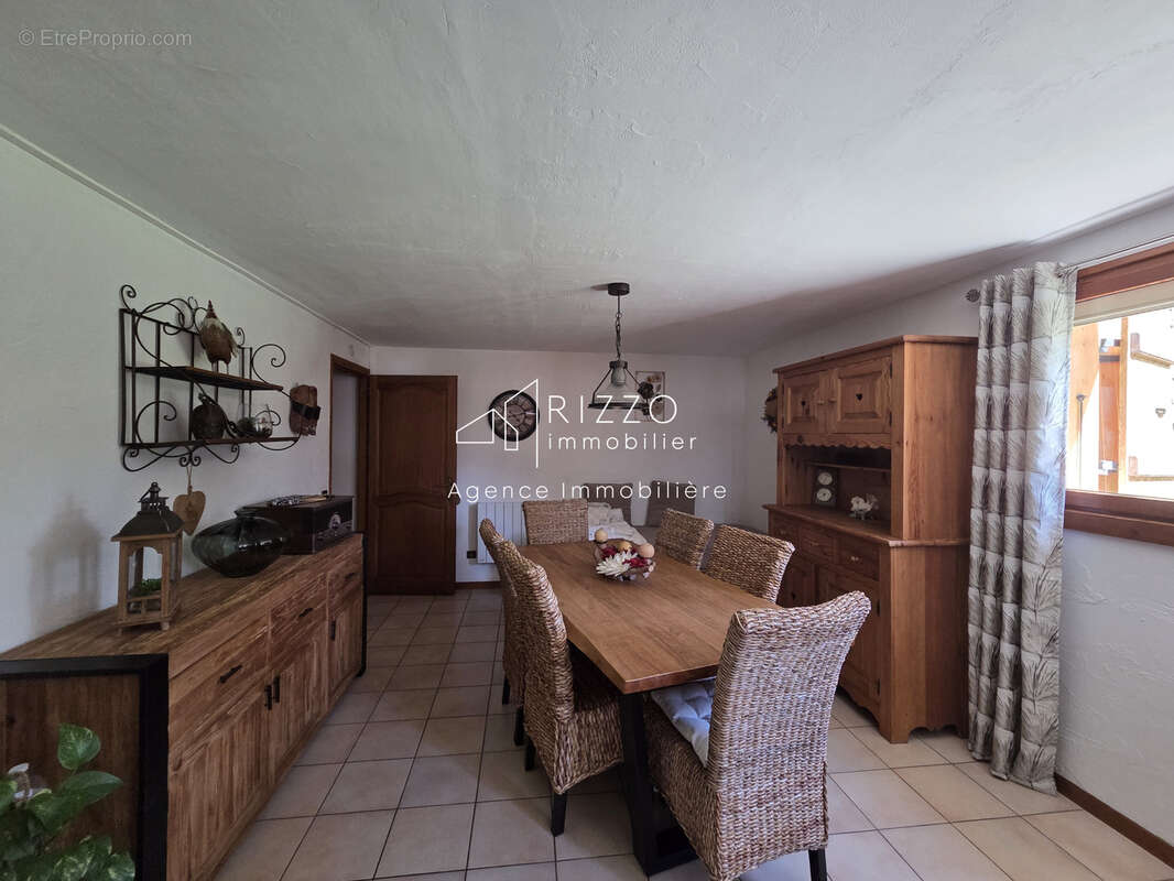 Maison à SEYTHENEX
