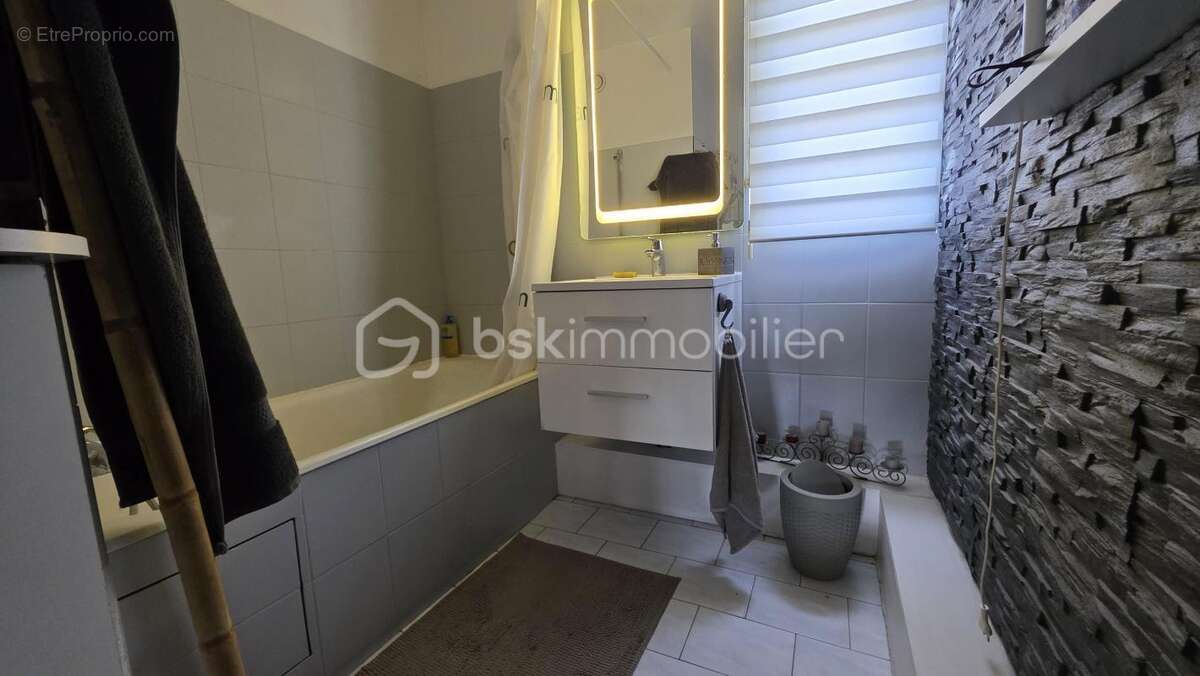 Appartement à VIRY-CHATILLON