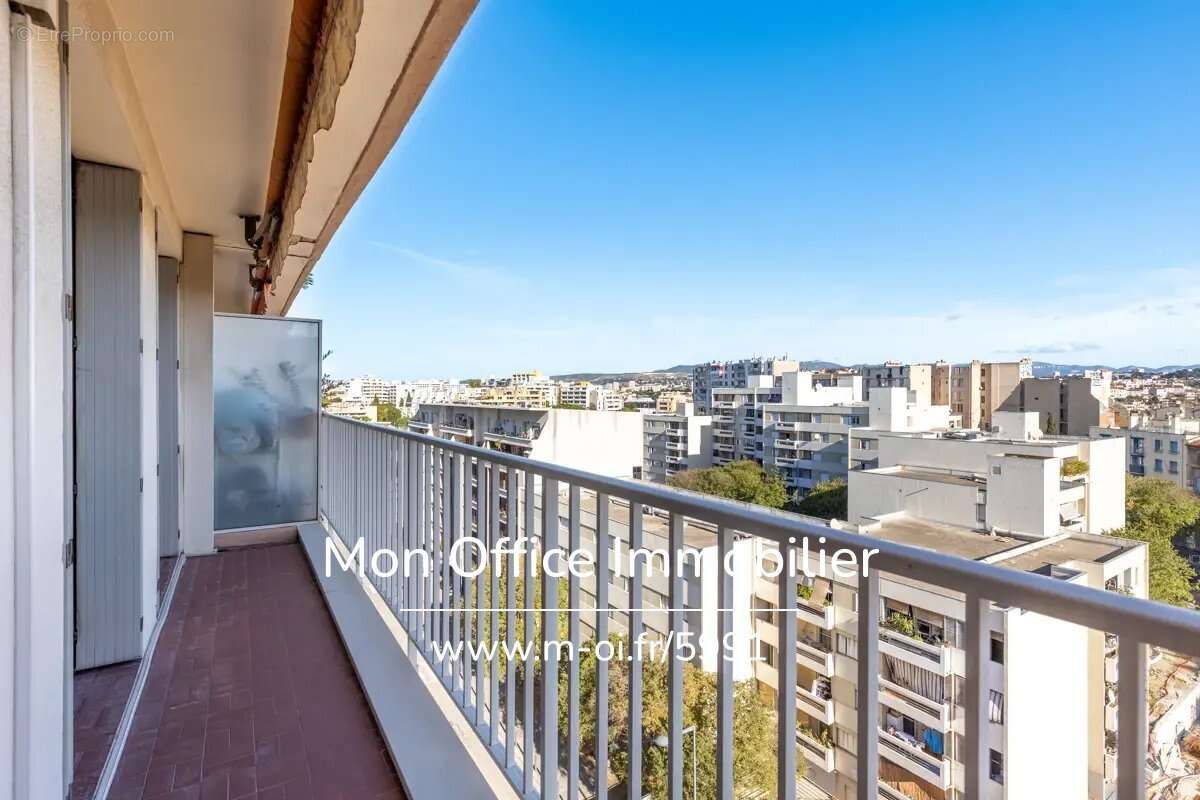 Appartement à MARSEILLE-3E