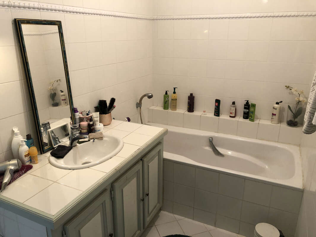 Maison à BARBEZIEUX-SAINT-HILAIRE