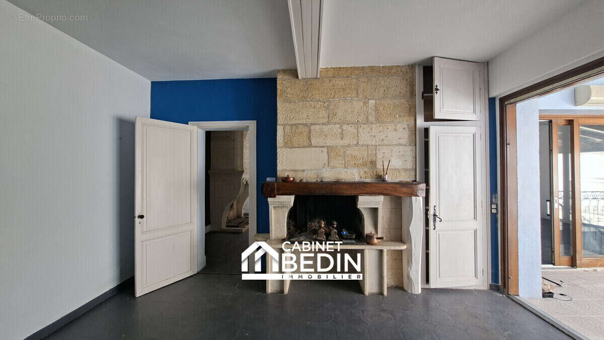 Maison 247 m² à Libourne  - photo 4