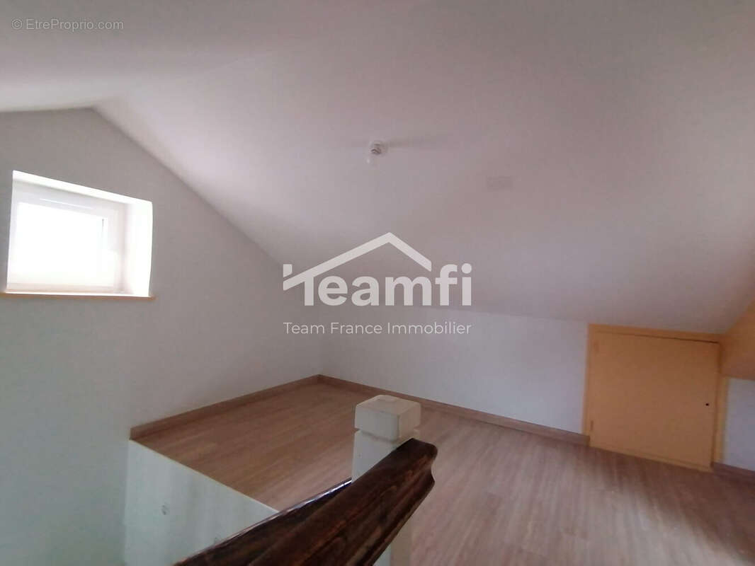 Appartement à LA SEAUVE-SUR-SEMENE