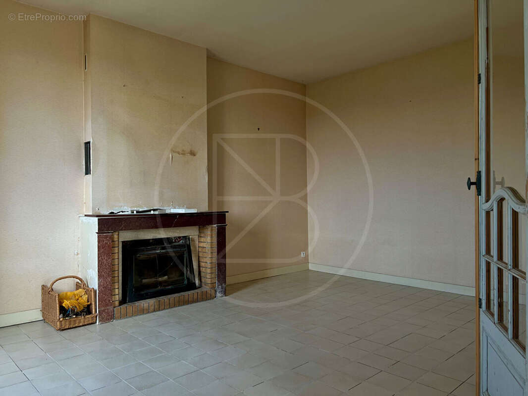 Maison à SAINT-EMILION