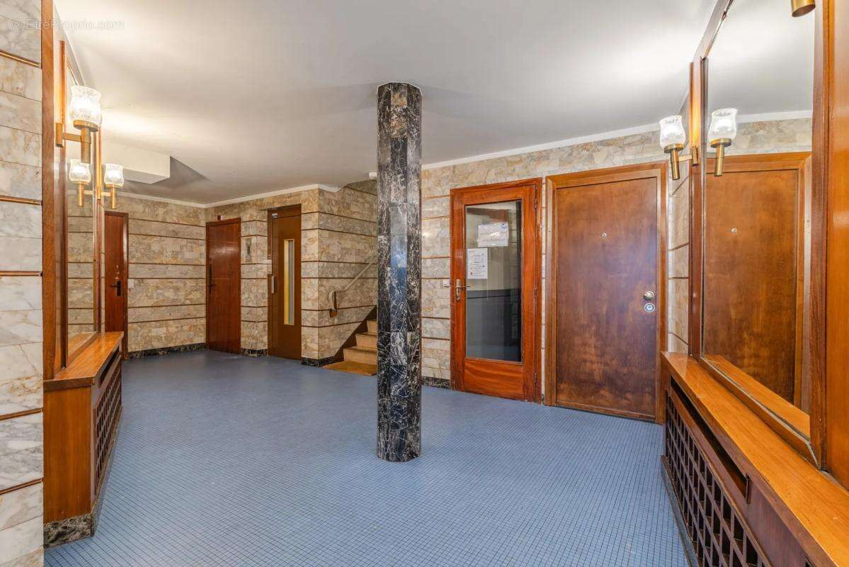 Appartement à PARIS-18E