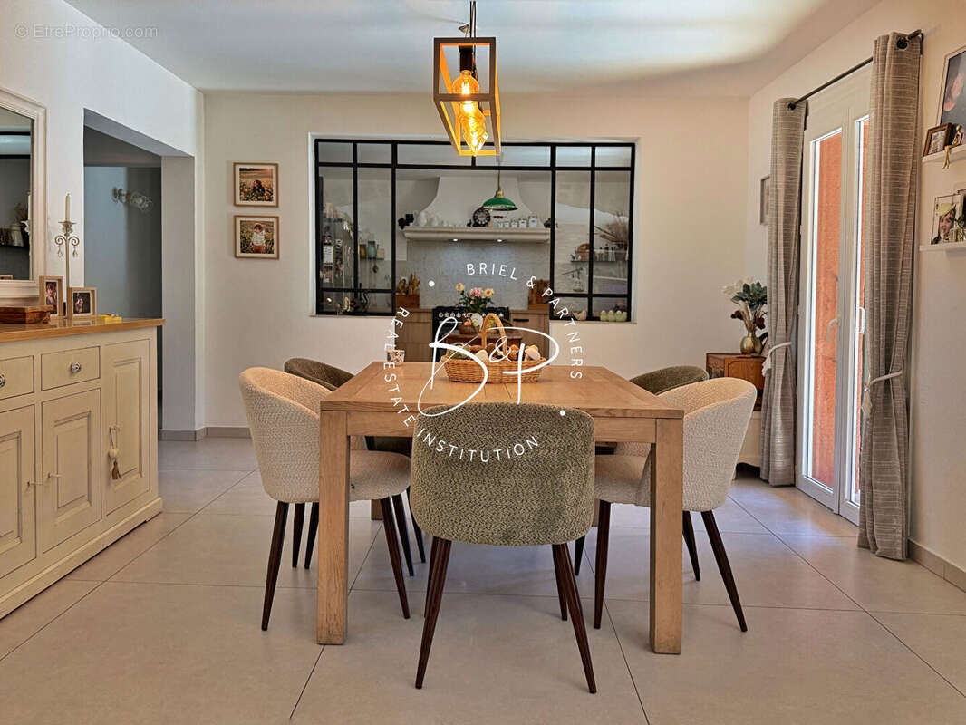 Maison à SAINT-ANTONIN-DU-VAR